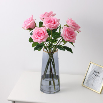 Истинско докосване Фалшиви латексови розови цветя Скандинавска маса за хранене Домашен декор Розови бели овлажняващи изкуствени рози Сватбена украса