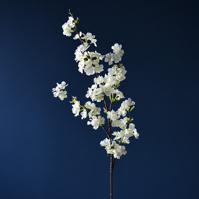 Cherry Blossoms Long клон Бяла сватбена украса mariage естетичен декор на стая Фалшиви цветя flores artificiais