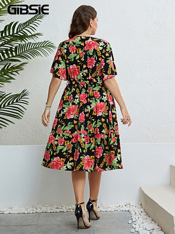 GIBSIE Nagy méretű virágmintás V-nyakú pillangós ujjú öves ruha Női nyári vakáció Boho Beach A-vonalú Midi ruhák 2023