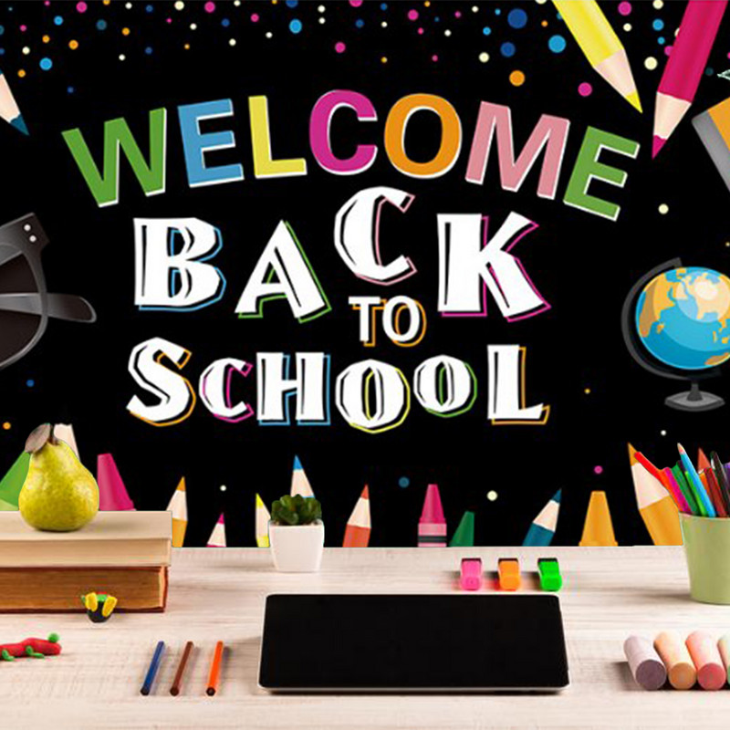 Laipni lūdzam atpakaļ skolā Reklāmkarogs Pirmā skolas diena Fona kolāžas reklāmkarogs Liels pirmās skolas dienas fotogrāfijas fons klasē