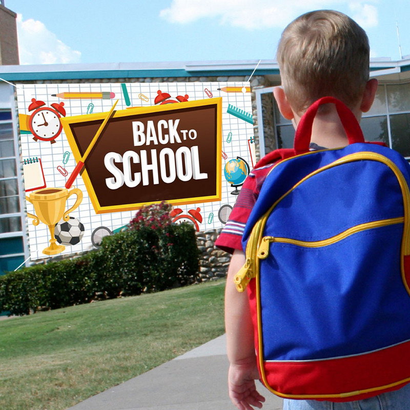 Laipni lūdzam atpakaļ skolā Reklāmkarogs Pirmā skolas diena Fona kolāžas reklāmkarogs Liels pirmās skolas dienas fotogrāfijas fons klasē