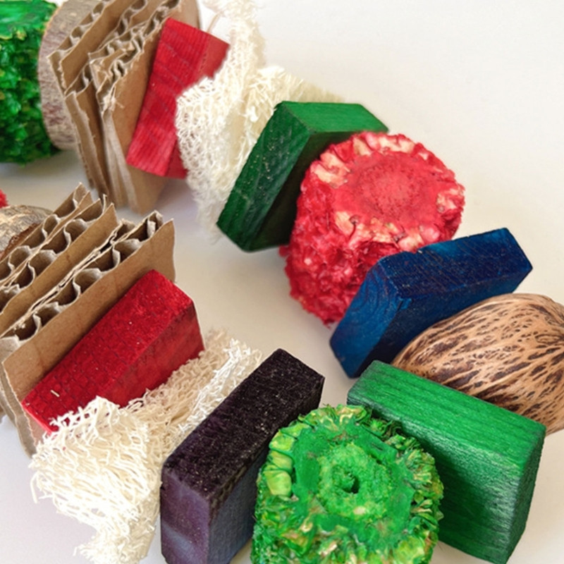 Putnu košļājamā rotaļlieta Dabīgā koka statīvs Papagailis Rotaļlieta Košiem izturīga Cockatiels Papagailis Apmācības Rotaļlieta Putnu Aksesuāri Būris Y5GB