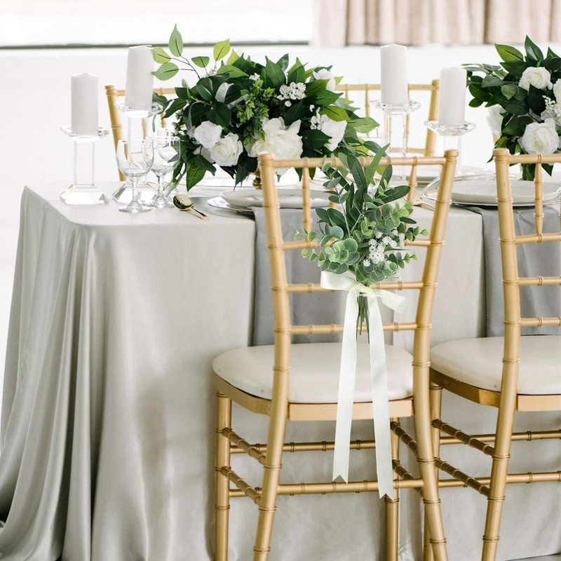 Esküvői folyosó székdíszek templomi pad pad masni a ceremónia partira Fehér baba lehelet eukaliptusz olajbogyó levelek virágok