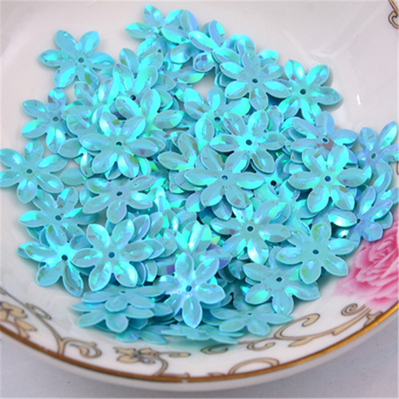 Jauktas krāsas 15 mm Ziedu formas PVC vaļīgi vizuļi Glitter Pailletes nagu mākslas manikīram šūšanai kāzu dekorēšanai konfeti 10g