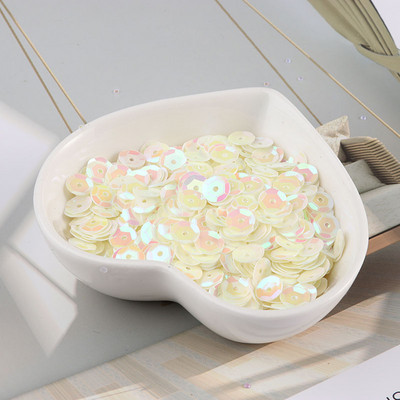 10g/tétel Új színek 4mm/5mm/6mm/8mm flitter PVC kerek csésze flitterek Paillettes varrás Esküvői kézművesség, női ruházati kiegészítők