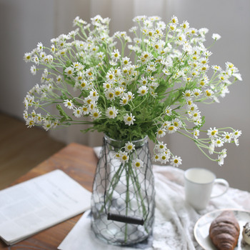 1 Μάτσο 30 κεφαλών Τεχνητό λουλούδι χαμομηλιού Πλαστικό μίνι μπουκέτο μαργαρίτα για διακόσμηση γάμου στο σπίτι DIY Ψεύτικη χειροτεχνία με λουλούδια