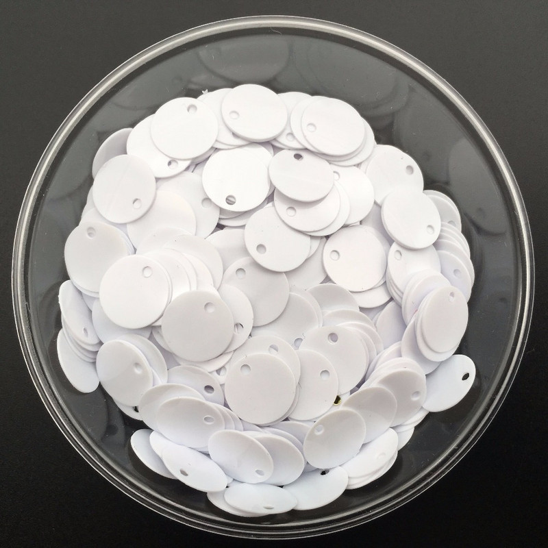 10mm 15mm 20mm 25mm 30mm PVC lapos, kerek laza flitterek Paillettes varrás Esküvői kézműves kiegészítők 1 oldalsó lyukkal