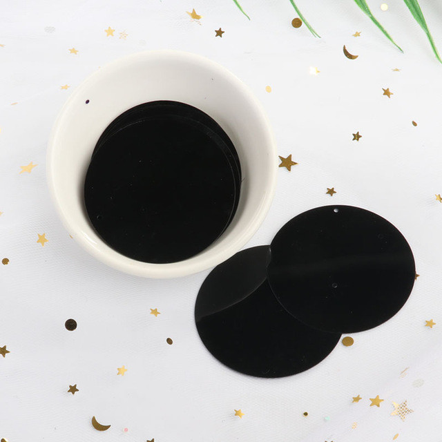 10g/iepakojumā Dažādi izmēri Melni vizuļi Amatniecības PVC plakana apaļa ovāla Paillettes Sieviešu pilna kleita DIY šūšana Lentejuelas aksesuāri