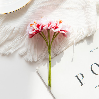 24 db Művirág Selyem Mimi Szegfű Otthon Karácsonyi Dekoráció Esküvői Kézműves Koszorú Kültéri Kert Scrapbook Kiegészítők