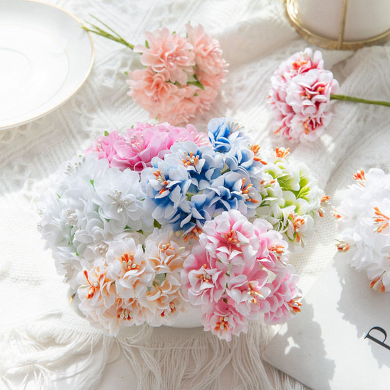 24 db Művirág Selyem Mimi Szegfű Otthon Karácsonyi Dekoráció Esküvői Kézműves Koszorú Kültéri Kert Scrapbook Kiegészítők