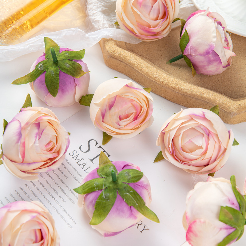 10 gab Mākslīgie ziedi 6 CM Mājas dekors Kāzu dārzs Tējas roze Bud Loka Zīds Viltus līgavas turēšanas materiāls Ziemassvētku vainags Lēti