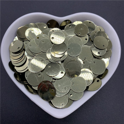 400 db 10 mm-es színes nagy flitterek 1 oldalsó lyukkal PVC lapos, kerek, laza flitteres paletták Varró kézműves barkács Scrapbooking medál