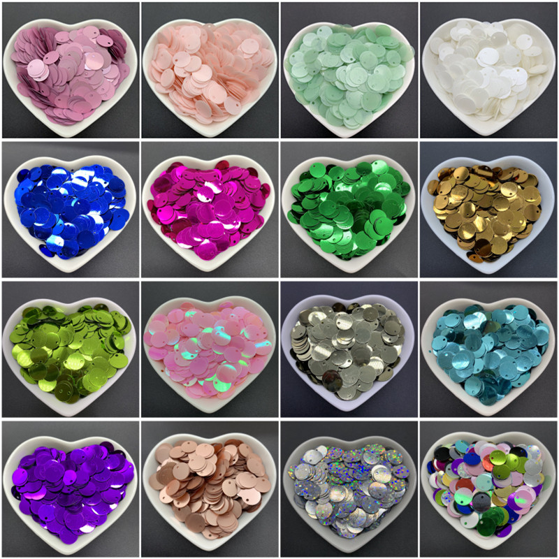 400 db 10 mm-es színes nagy flitterek 1 oldalsó lyukkal PVC lapos, kerek, laza flitteres paletták Varró kézműves barkács Scrapbooking medál