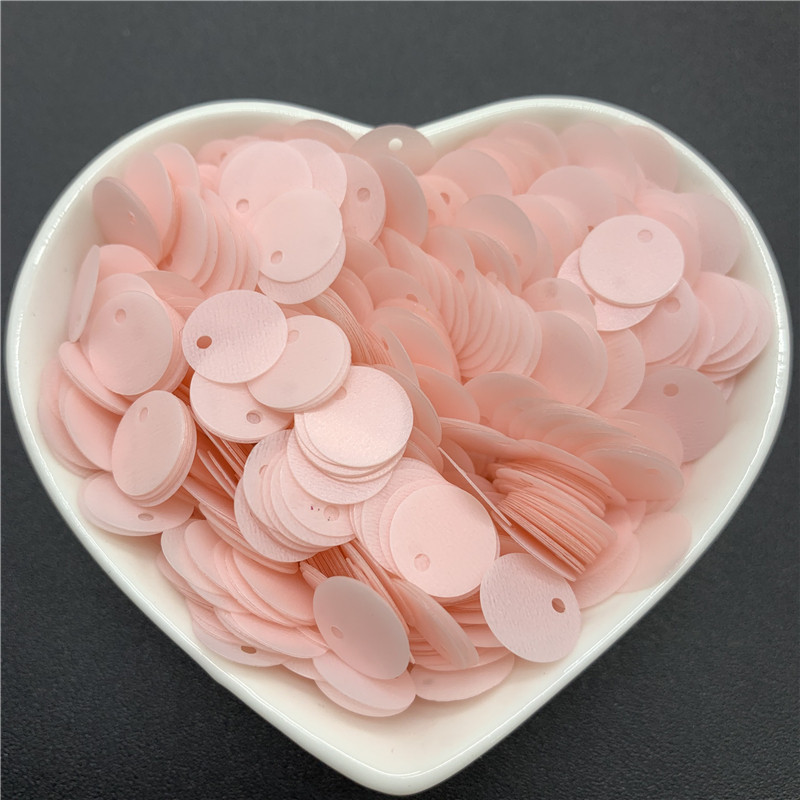 400 db 10 mm-es színes nagy flitterek 1 oldalsó lyukkal PVC lapos, kerek, laza flitteres paletták Varró kézműves barkács Scrapbooking medál