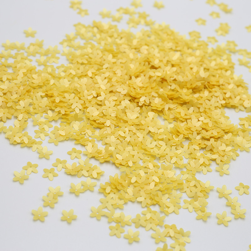 15g/partija Ziedu Seuiqns Matēta Krāsa Piecu Ziedlapu Paillettes 3D PVC Manikīra vizulis amatniecībai Art Naglas Pērlīšu Izšūšana