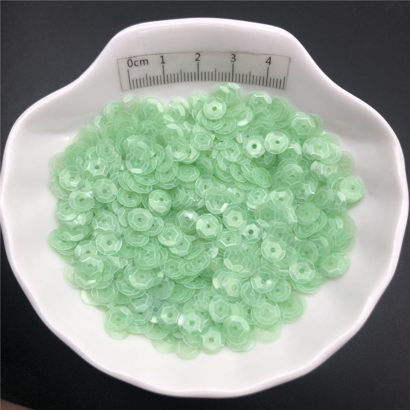 10g 6 mm caurspīdīgas krāsas kauss PVC fliteriem mirdzošas paletes drēbēm, cepurēm, apaviem. Bērniem DIY. Amatniecība ar rokām gatavotu aksesuāru vairumtirdzniecība