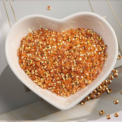 1200Gb (10g) Izmērs 3mm Kauss Mirdzoša Krāsa Brīvi Sequins Pailletes Šūšana Kāzu Amatniecība Apģērba apavi Soma Nagu mākslas aksesuāri