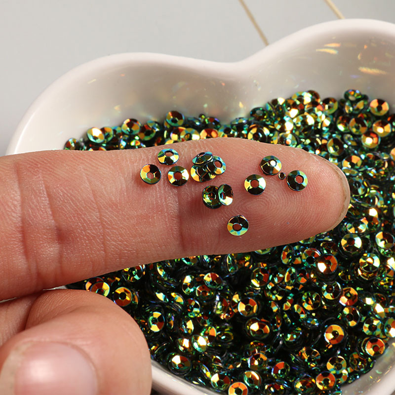 1200Gb (10g) Izmērs 3mm Kauss Mirdzoša Krāsa Brīvi Sequins Pailletes Šūšana Kāzu Amatniecība Apģērba apavi Soma Nagu mākslas aksesuāri