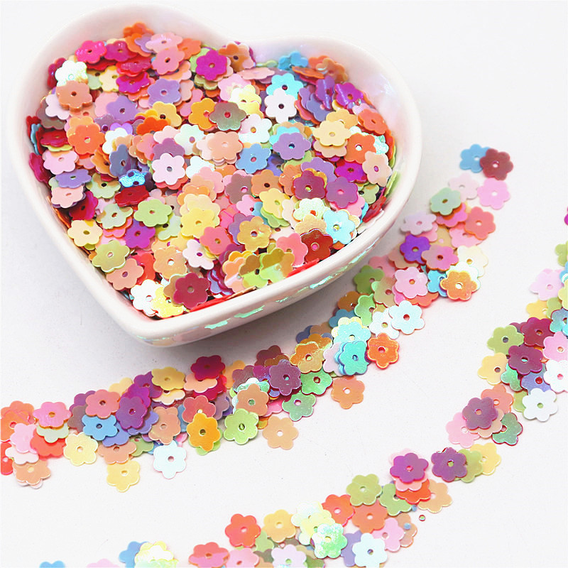 6 mm Plakani plūmju ziedi, sequins, pailletes, šūšana, mirdzoši, vizuļi, šūšanas piederumi.