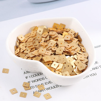 500 db/tétel 7 mm-es, lapos, négyzet alakú flitterek Paillettes varrás Esküvői kézműves PVC lapos laza flitter női ruhákhoz Kiegészítők