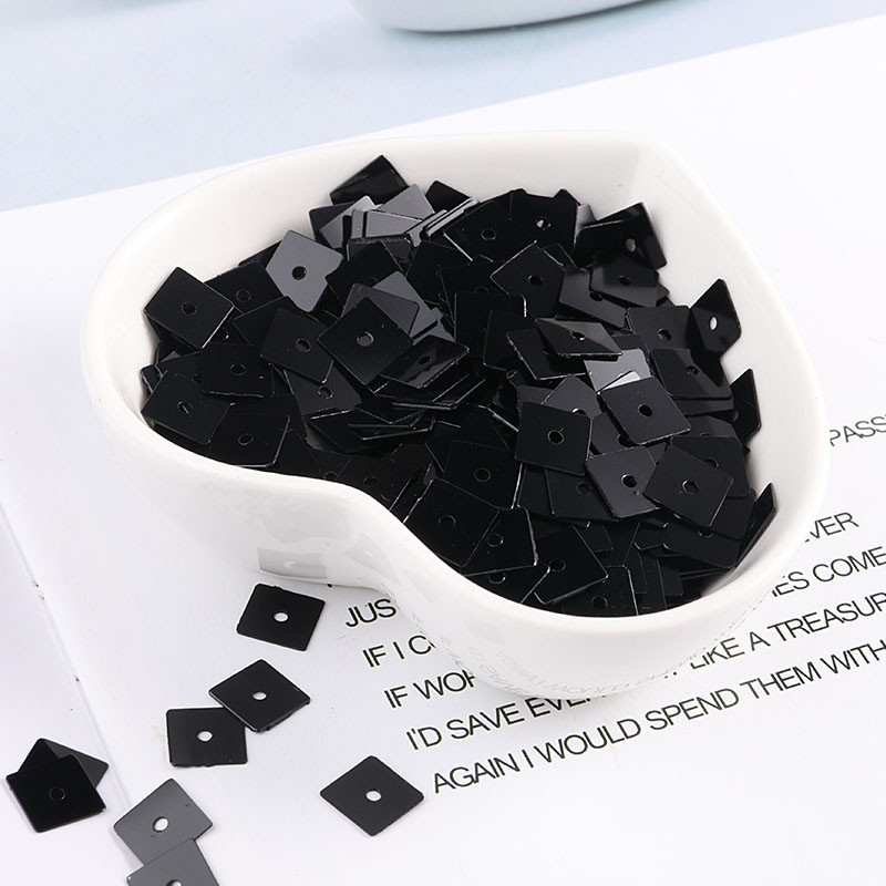 500 db/tétel 7 mm-es, lapos, négyzet alakú flitterek Paillettes varrás Esküvői kézműves PVC lapos laza flitter női ruhákhoz Kiegészítők