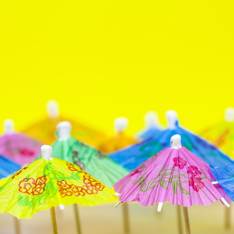 10/20 gab. Krāsu maisījums Tropiskais lietussargs Flamingo ananāsu kokteiļu salmiņi vienreizējās lietošanas sulas dzeramā salmiņa Hawaii pludmales ballītes dekors