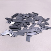 100 gab. 5 * 14 mm matēts taisnstūrveida sloksnes stienis ar 2 caurumiem PET plakanās paletes šūšanas materiāls, kāzu amatniecība, sieviešu apģērba aksesuārs.