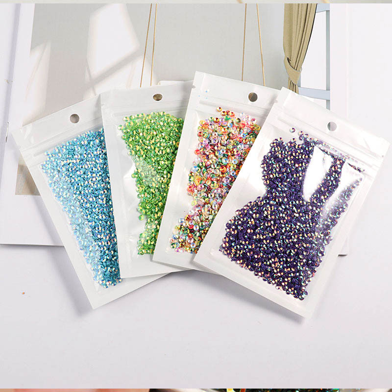 3mm zelta gaiši ieliekti PVC lielapjoma fliteriem apģērba aksesuāri DIY materiāls 10 grami ar aptuveni 3000 gabaliem