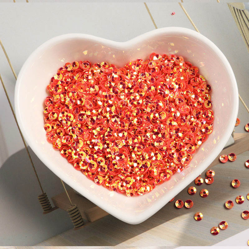 3mm zelta gaiši ieliekti PVC lielapjoma fliteriem apģērba aksesuāri DIY materiāls 10 grami ar aptuveni 3000 gabaliem