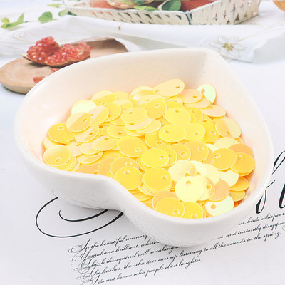 600 gab. 8 mm plakani apaļi fliteri Pailletes šūšana Kāzu amatniecība PVC fliteru konfeti apģērba piederumiem