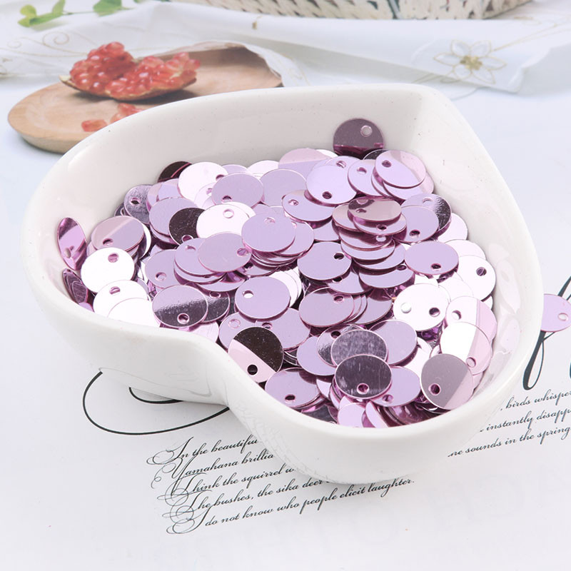 600 gab. 8 mm plakani apaļi fliteri Pailletes šūšana Kāzu amatniecība PVC fliteru konfeti apģērba piederumiem