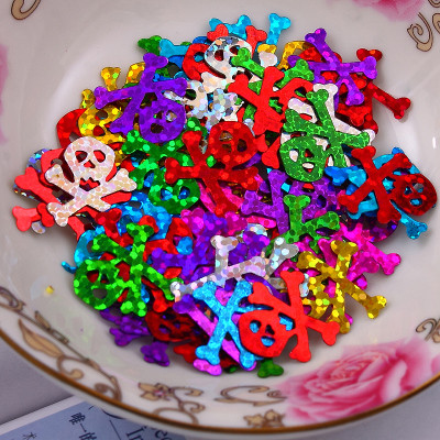 50gab./iepakojumā 18mm galvaskausa vaļīgi fliteri, lāzera jauktas PVC paletes Šūšanas kāzu amatniecība sievietēm, DIY Helovīna Lentejuelas aksesuāri