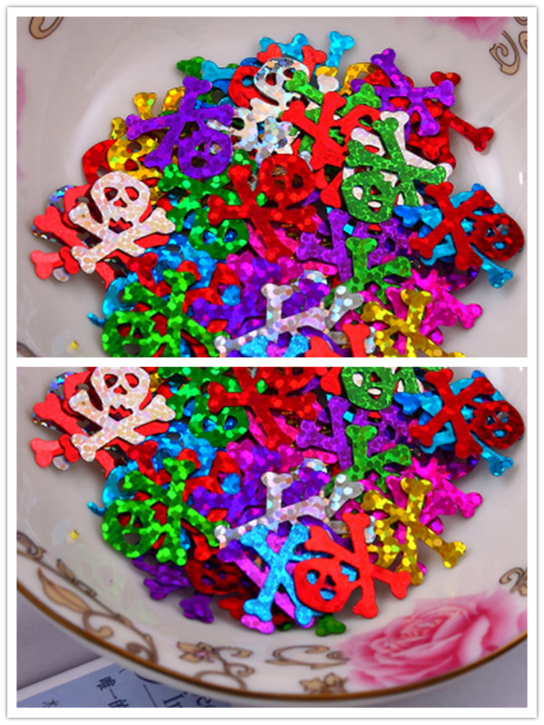 50gab./iepakojumā 18mm galvaskausa vaļīgi fliteri, lāzera jauktas PVC paletes Šūšanas kāzu amatniecība sievietēm, DIY Helovīna Lentejuelas aksesuāri