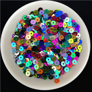 10g (2000gab.) 4 mm centrālais caurums sequins, slaids, plakans, apaļš PVC brīvs fliteris Pailletes DIY šūšana kāzu amatniecība 160 krāsas ir pieejamas