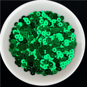 10g (2000gab.) 4 mm centrālais caurums sequins, slaids, plakans, apaļš PVC brīvs fliteris Pailletes DIY šūšana kāzu amatniecība 160 krāsas ir pieejamas