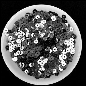 10g (2000gab.) 4 mm centrālais caurums sequins, slaids, plakans, apaļš PVC brīvs fliteris Pailletes DIY šūšana kāzu amatniecība 160 krāsas ir pieejamas