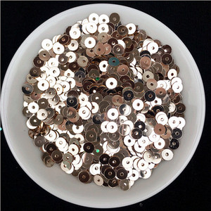10g (2000gab.) 4 mm centrālais caurums sequins, slaids, plakans, apaļš PVC brīvs fliteris Pailletes DIY šūšana kāzu amatniecība 160 krāsas ir pieejamas