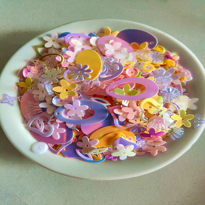 10-20g Random Mix Color Lielie fliteri Ziedu formas Sniegpārsliņa Kristāla Glitter PVC Amatniecības Dekorācijas DIY Aksesuāri 4-15mm