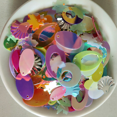 10-20g Random Mix Color Lielie fliteri Ziedu formas Sniegpārsliņa Kristāla Glitter PVC Amatniecības Dekorācijas DIY Aksesuāri 4-15mm