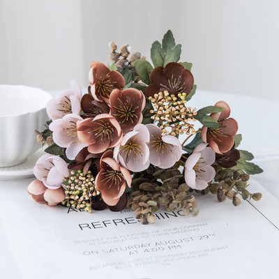 Művirág Selyem kamélia eukaliptusz levelek menyasszonyi csokor esküvői lakberendezési kiegészítő beltéri kültéri művirág