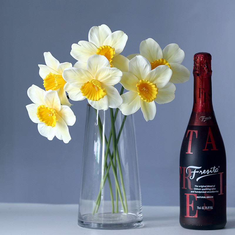 Viena šļūtene Mazas narcises Mājas istaba Mākslīgais narcises zieds Dzīvojamā loga dekors Viltus ziedi Kāzu ainas dekors narcise