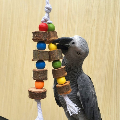 Естествени дървени птици Папагал Цветни играчки Дъвчаща хапка Висящи топки за клетка Две въжета