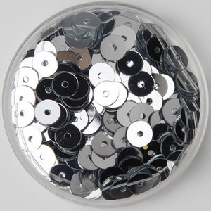 Litrid 3mm 4mm 5mm 6mm lamedad ümmargused PVC lahtised litrid Pailletid DIY õmblusmaterjal Rõivaste tarvikud konfettide meisterdamiseks 20g