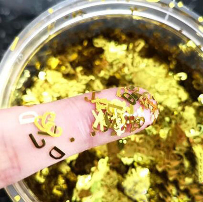 Īpaši plāni 4 mm burtu formas vizuļi 3D nagu mirdzoši pailletes lāzera sudraba videi draudzīgs PET sequin Nails Art manikīra materiāls 8g