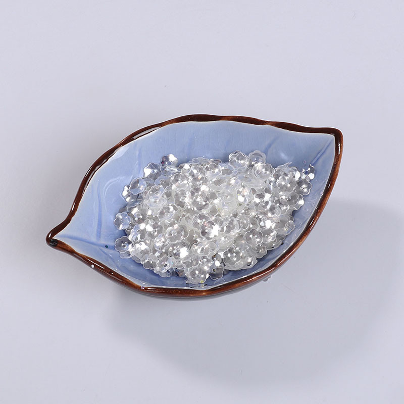 6 mm/8 mm/10 mm plūmju ziedu formas, sequins, paletes, šūšanas amatniecība, baltās sērijas izrotājumi, sieviešu apģērbu aksesuāri