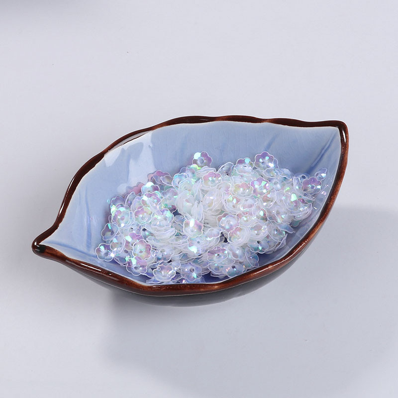 6 mm/8 mm/10 mm plūmju ziedu formas, sequins, paletes, šūšanas amatniecība, baltās sērijas izrotājumi, sieviešu apģērbu aksesuāri