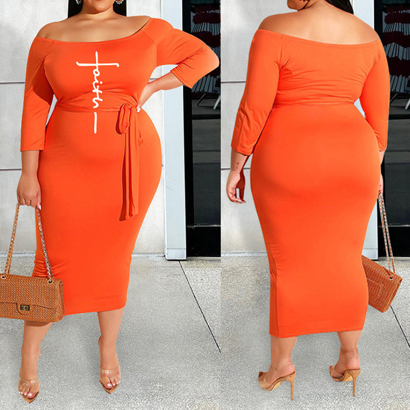 Ikdienas burtu apdruka ar vienu vārdu apkakles šņorējama soma gurniem ar trīs ceturtdaļām piedurknēm vasaras rudens modes lielizmēra kleita sievietēm