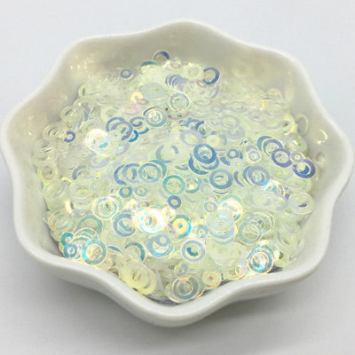 Sequin Cup Crystal Caurspīdīgs 3mm 4mm 5mm 6mm Apaļi kristāli Balts Paillette Šūšana DIY Apģērbu aksesuāri Dekorācijas 20g