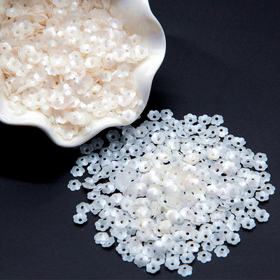 3D Flower Sequin, 6mm, vaļīgs PVC kauss, plūmju ziedu pailletes Lentejuelas DIY šūšanas amatniecības aksesuāri bižutērija 10g/partija