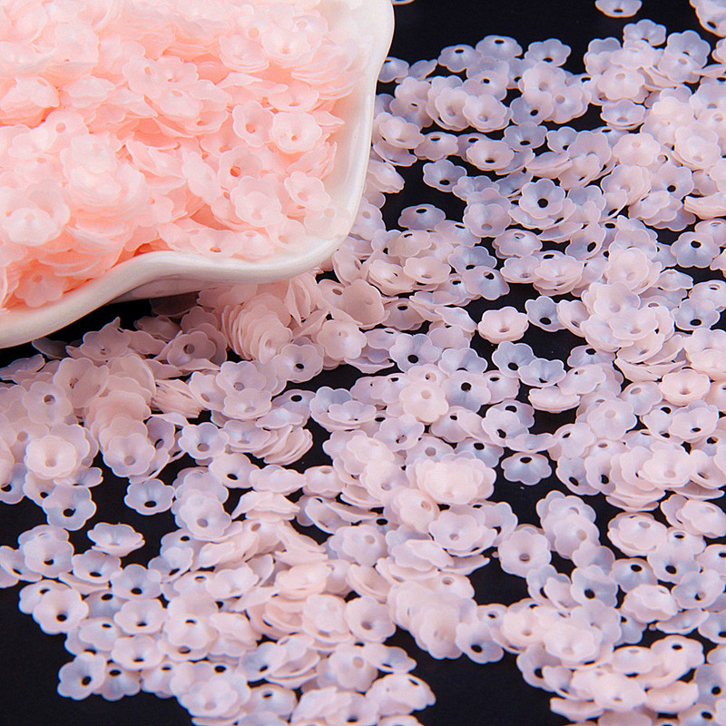 3D Flower Sequin, 6mm, vaļīgs PVC kauss, plūmju ziedu pailletes Lentejuelas DIY šūšanas amatniecības aksesuāri bižutērija 10g/partija